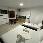 Blue Moon Apartments